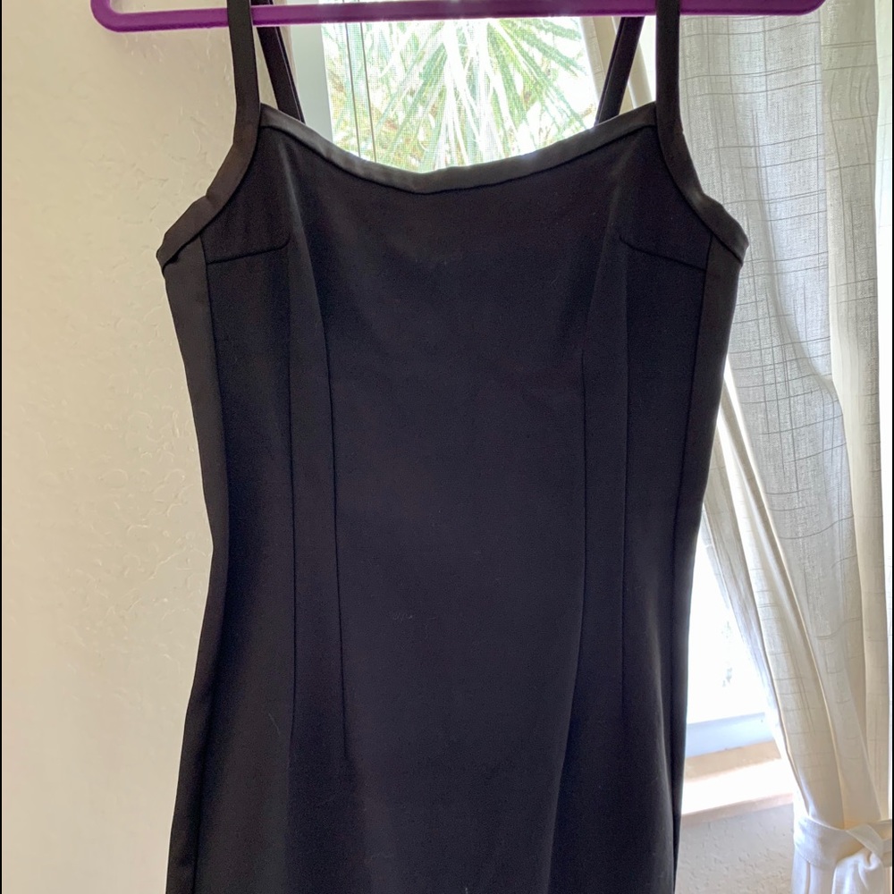 black simple bebe dress